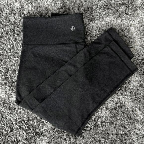 Lululemon Cropped Dark Gray Black Heather Leggings size 4 - Picture 2 of 11